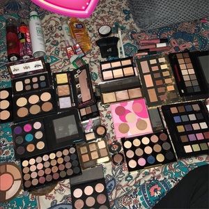eyeshadow and contour palettes